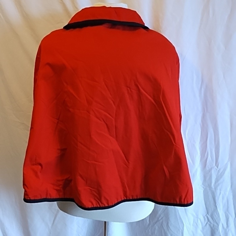 Reversible cape - Picture 10 of 13